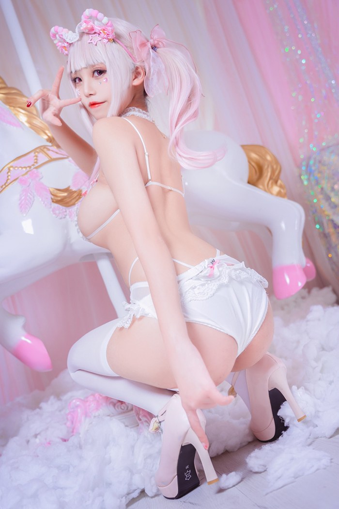 图片[1]-情趣萌妹蜜汁猫裘丝滑巨乳美腿勾魂-IS